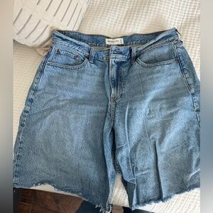 Abercrombie Curve Love Low Rise Ultra Loose Short